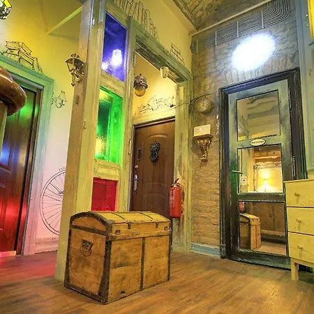 アパート Lavender Circus Hand Drawn