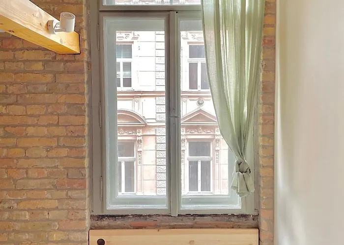 Appartamento Lavender Circus Hand Drawn *