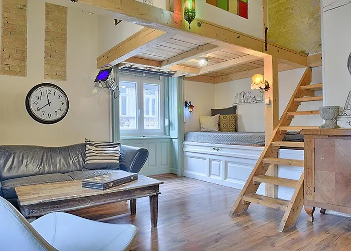 Lavender Circus Hand Drawn Appartamento